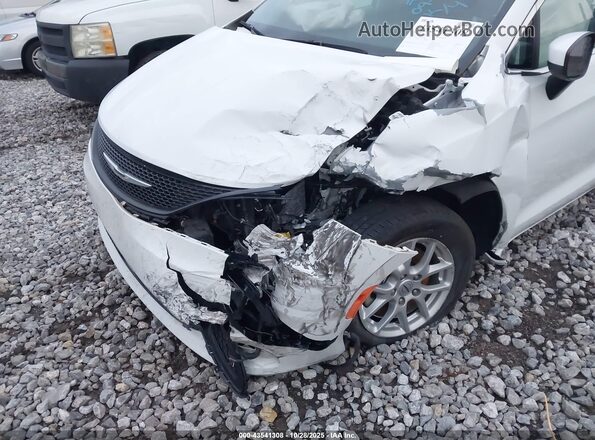 2C4RC1CGXPR522292 2023 CHRYSLER VOYAGER Белый Вид панели приборов
