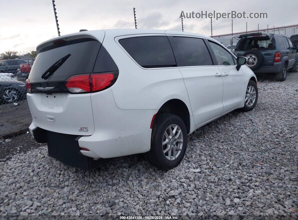 2C4RC1CGXPR522292 2023 CHRYSLER VOYAGER Белый Задняя правая четверть