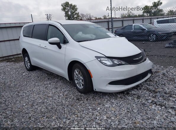 2C4RC1CGXPR522292 2023 CHRYSLER VOYAGER Белый Передняя правая четверть