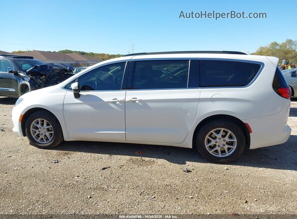 2C4RC1DG1LR146980 2020 CHRYSLER VOYAGER Белый Панорамный вид салона 360°