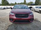 2023 Chrysler Pacifica Hybrid Limited Burgundy vin: 2C4RC1S78PR542915
