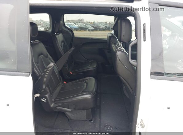 2C4RC3BG2PR528164 2023 CHRYSLER PACIFICA Белый Вид наклейки с VIN-кодом