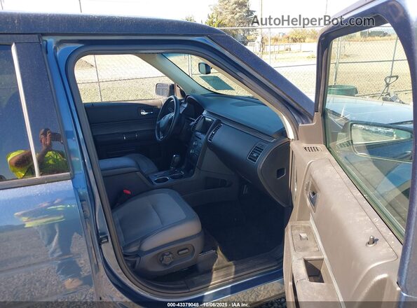 2FMHK6C87JBA21747 2018 FORD FLEX Синий Вид салона спереди