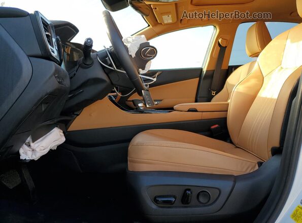 2T2ADCAZ0RC007200 2024 LEXUS NX 250 BAS Белый Вид панели приборов