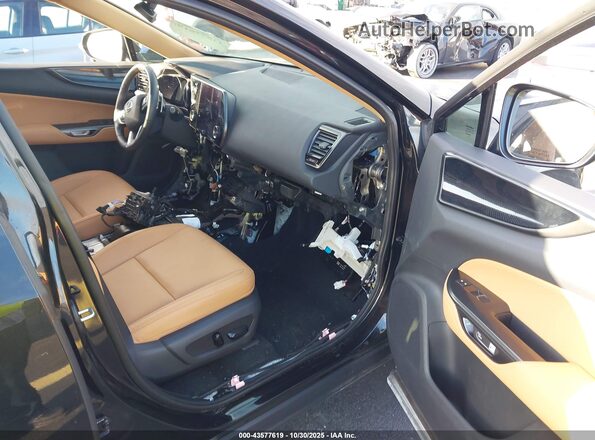 2T2ADCAZ3RC014478 2024 LEXUS NX 250 Черный Вид салона спереди