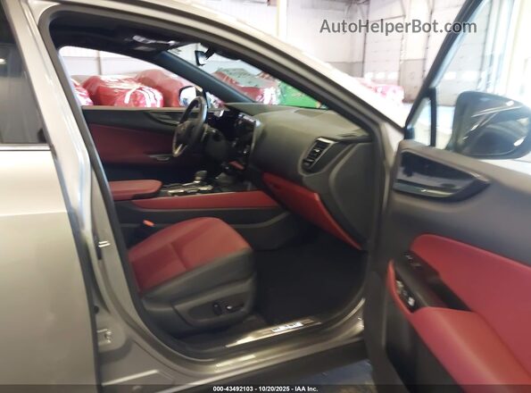 2T2AKCEZ7RC018534 2024 LEXUS NX 350H Gray Widok wnętrza z przodu