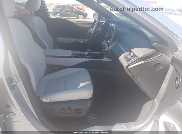 2T2BAMBA0PC004614 2023 LEXUS RX 350 Серебряный Вид салона спереди