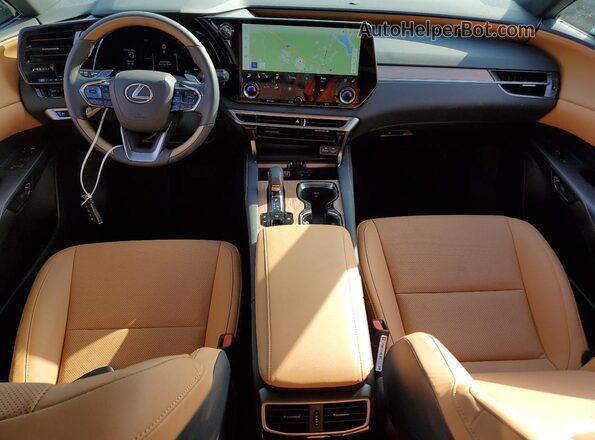 2T2BBMCA4SC083046 2025 LEXUS RX Зеленый Вид панели приборов
