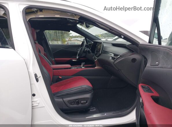 2T2BCMEA7PC006155 2023 LEXUS RX 500H White Вид салону спереду