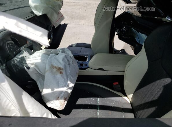 2T2GDCAZ3PC005772 2023 LEXUS NX Черный Вид салона спереди