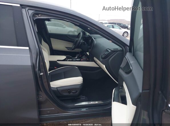 2T2HGCEZ9RC049803 2024 LEXUS NX 350 Серый Вид салона спереди