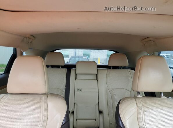 2T2ZZMCA2JC095169 2018 LEXUS RX Gray Rear seats view
