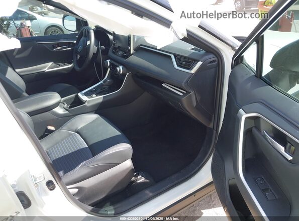 2T3E6RFV2NW035380 2022 TOYOTA RAV4 HYBRID White Սալոնի դիմացի տեսք