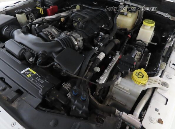 1C6HJTFG5LL198347 2020 JEEP GLADIATOR Белый Вид панели приборов