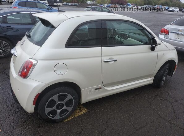 3C3CFFGE0GT211006 2016 FIAT 500 Кремовый Задняя правая четверть