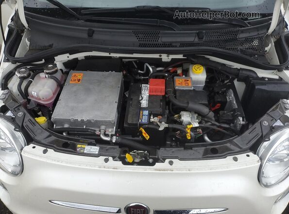 3C3CFFGE0GT211006 2016 FIAT 500 Кремовый Вид задней части салона