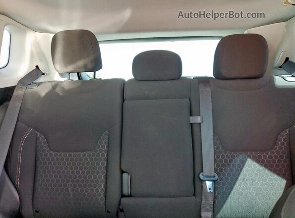 3C4NJCAB3MT514602 2021 JEEP COMPASS Silver Widok tylnych siedzeń