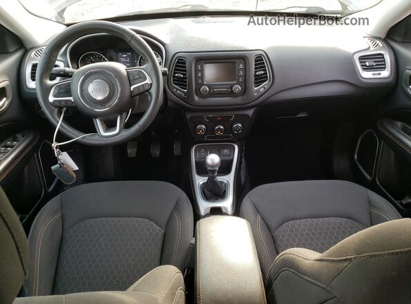 3C4NJCAB6HT669215 2017 JEEP COMPASS Gray Widok deski rozdzielczej