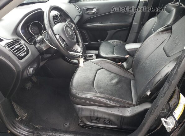 3C4NJDCB3MT589691 2021 JEEP COMPASS Черный Вид салона спереди
