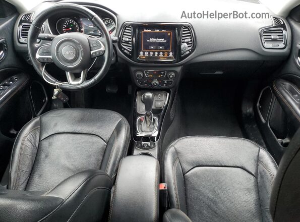 3C4NJDCB3MT589691 2021 JEEP COMPASS Черный Вид панели приборов
