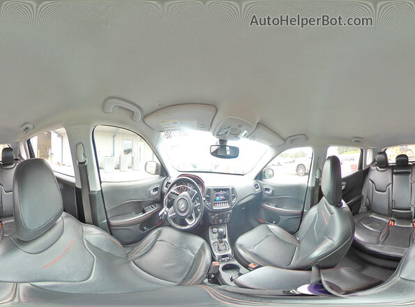 3C4NJDDB9LT190555 2020 JEEP COMPASS Синий Панорамный вид салона 360°
