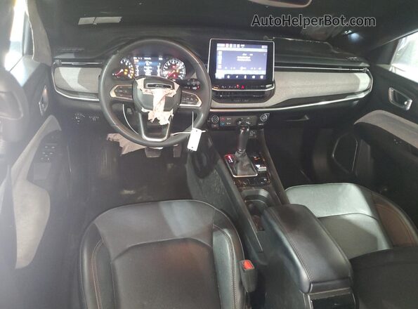 3C4NJDFN9PT558505 2023 JEEP COMPASS Gray Առջևի վահանակի տեսք