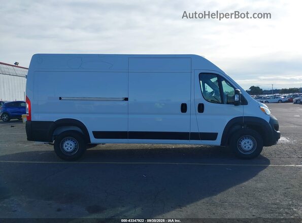 3C6LRVDG5RE140340 2024 RAM PROMASTER 2500 Белый Вид задней части салона