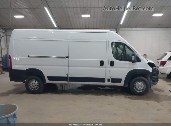 3C6LRVDG9PE596435 2023 RAM PROMASTER 2500 Белый Вид задней части салона