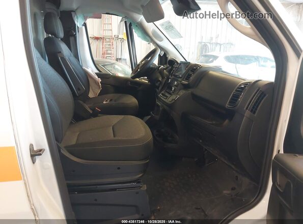 3C6LRVVG9SE511309 2025 RAM PROMASTER 2500 White წინა სალონის ხედი