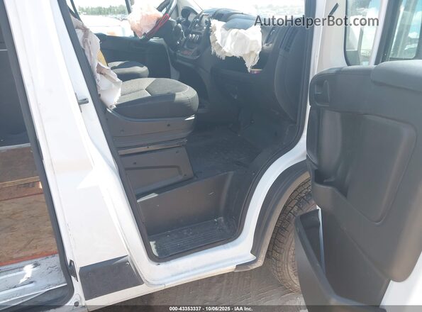 3C6TRVCG6KE522982 2019 RAM PROMASTER 2500 White Սալոնի դիմացի տեսք
