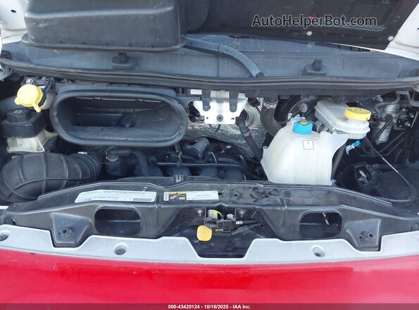 3C6TRVDG0LE134985 2020 RAM PROMASTER 2500 Красный Вид сзади