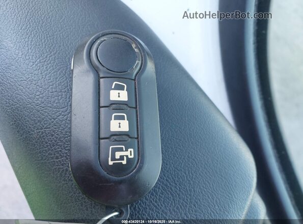 3C6TRVDG0LE134985 2020 RAM PROMASTER 2500 Красный Вид панели приборов