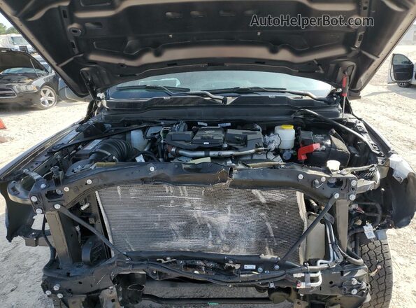 3C6UR5DL6RG335854 2024 RAM 2500 Серый Вид задней части салона