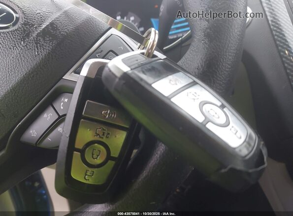 3FA6P0LU1HR400686 2017 FORD FUSION HYBRID Синий Вид панели приборов