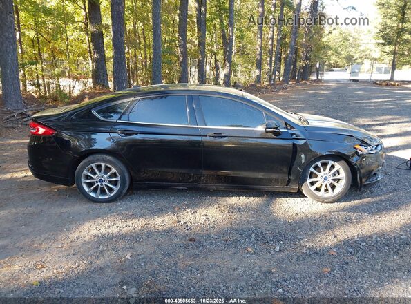 3FA6P0LU3HR319477 2017 FORD FUSION HYBRID Черный Вид задней части салона