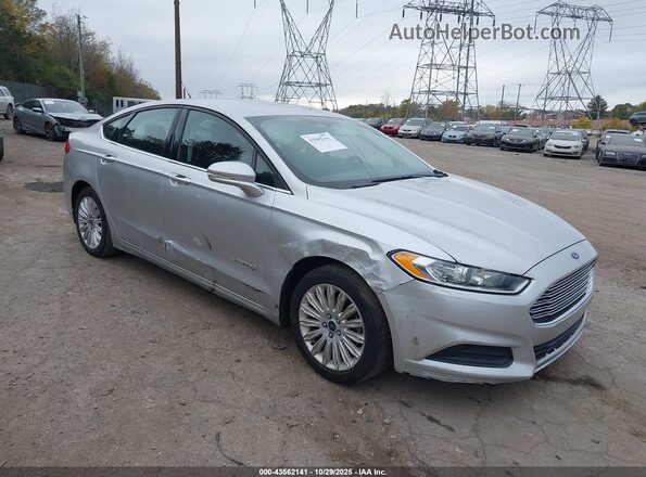 3FA6P0LU7GR406135 2016 FORD FUSION HYBRID Серебряный Передняя правая четверть