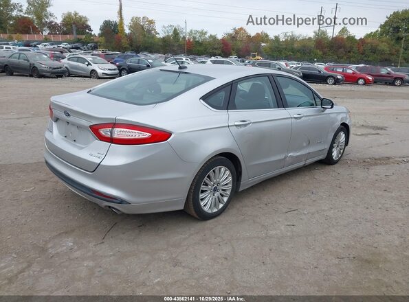 3FA6P0LU7GR406135 2016 FORD FUSION HYBRID Серебряный Задняя правая четверть
