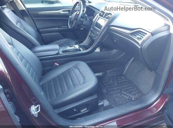 3FA6P0PU0JR250943 2018 FORD FUSION ENERGI Темно-бордовый Вид салона спереди