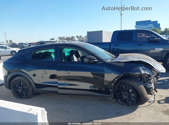 3FMTK1R44SMA13011 2025 FORD MUSTANG MACH-E Черный Вид задней части салона
