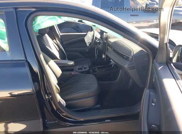 3FMTK1R44SMA13011 2025 FORD MUSTANG MACH-E Черный Вид салона спереди