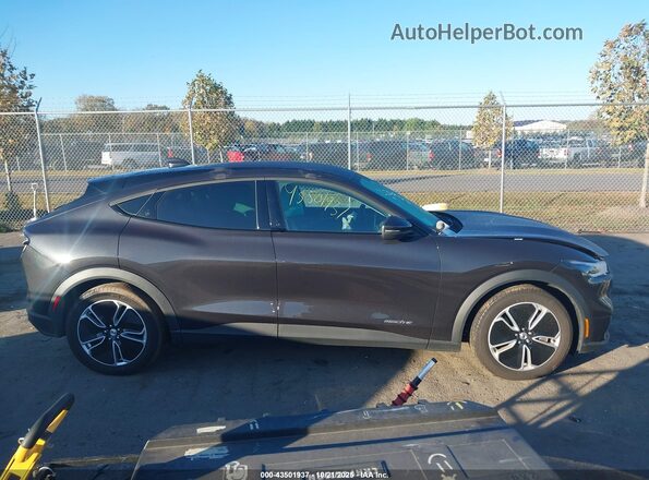 3FMTK1RM6NMA26878 2022 FORD MUSTANG MACH-E Черный Вид щитка приборов