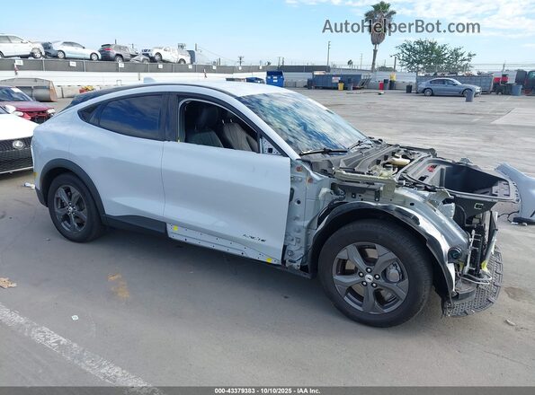 3FMTK1RM6NMA44152 2022 FORD MUSTANG MACH-E Серый Панорамный вид салона 360°