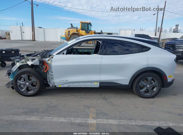 3FMTK1RM6NMA44152 2022 FORD MUSTANG MACH-E Серый 
