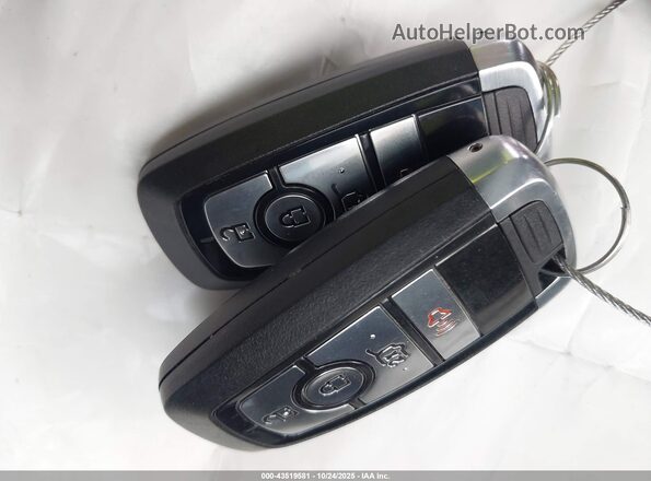 3FMTK2R71NMA40722 2022 FORD MUSTANG MACH-E Blue Вид панелі приладів