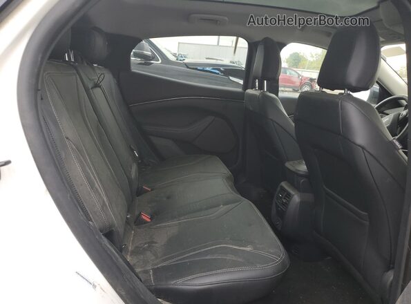 3FMTK3R4XPMA61003 2023 FORD MUSTANG MACH-E PREMI Белый Вид задних сидений
