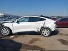 2022 Ford Mustang Mach-e Premium Белый vin: 3FMTK3R79NMA19266