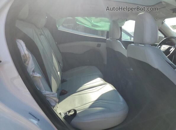 3FMTK3RM4MMA20779 2021 FORD MUSTANG MACH-E PREMI Белый Вид задней части салона