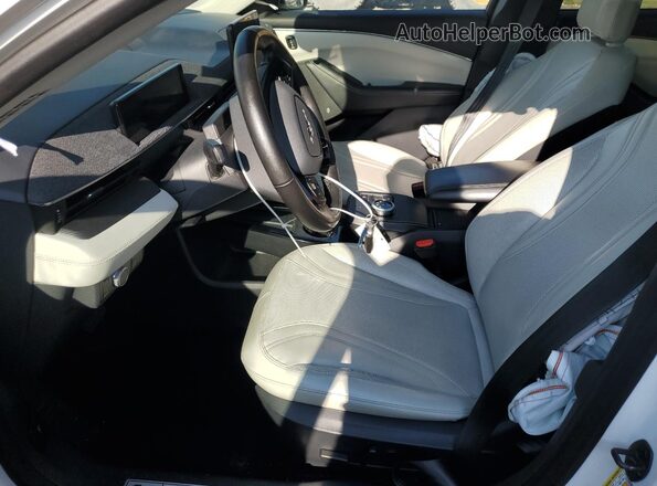 3FMTK3RM4MMA20779 2021 FORD MUSTANG MACH-E PREMI Белый Вид салона спереди