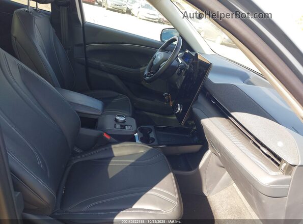 3FMTK3SU7RMA23712 2024 FORD MUSTANG MACH-E PREMI Синий Вид салона спереди