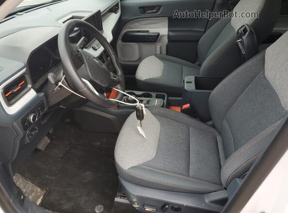 3FTTW8J97RRA86251 2024 FORD MAVERICK White Widok wnętrza z przodu